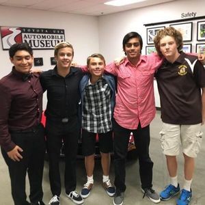 Meet your Posher, Efrain